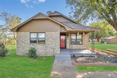 View of front of house with a front yard | Image 3