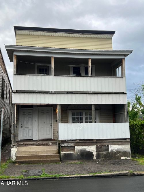 2213 Beale Ave, Altoona, PA, 16601-1926 | Card Image