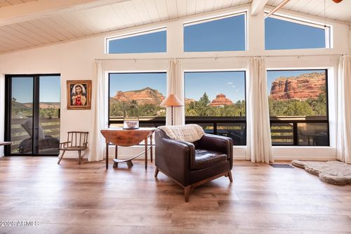 465 Concho Dr, Sedona, AZ, 86351-7955 | Card Image