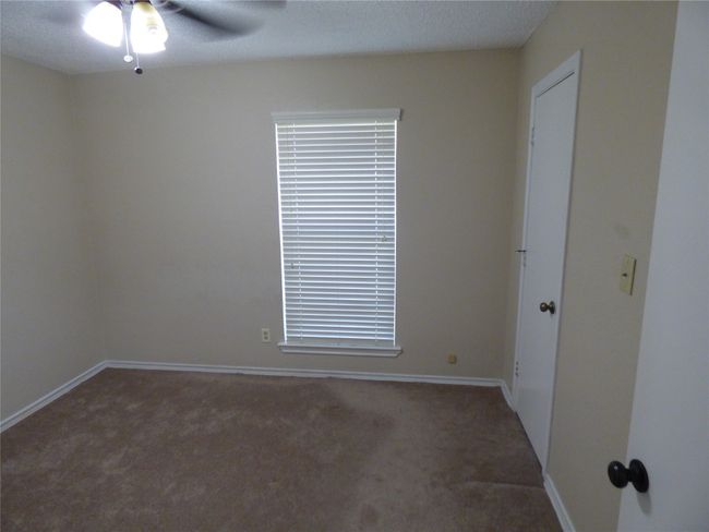 1920 Arbor Creek Dr, House other with 3 bedrooms, 2 bathrooms and null parking in Carrollton TX | Image 25