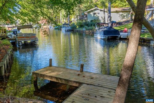 13 Chatham Ln, PALMYRA, VA, 22963-2101 | Card Image