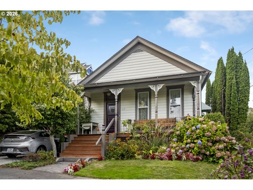 215 Sw Hamilton St, Portland, OR, 97239 | Card Image