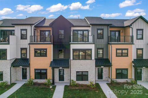 18-714 Falling Oak Aly, Huntersville, NC, 28078-9384 | Card Image
