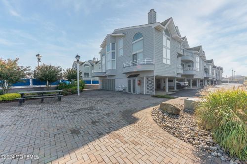 8s-420 8th Street, Beach Haven, NJ, 08008 | Card Image