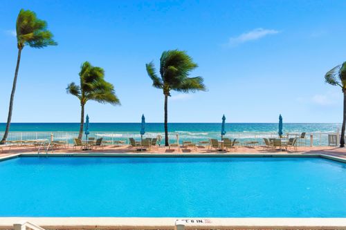 f405-3520 S Ocean Blvd, South Palm Beach, FL, 33480-6427 | Card Image