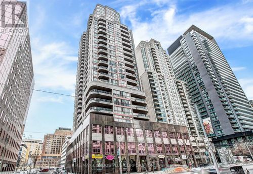 1601-736 Bay St, Toronto, ON, M5G2M4 | Card Image