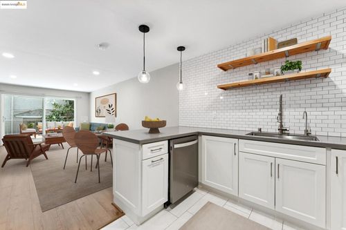 apt-104-424 Staten Ave, Oakland, CA, 94610-4941 | Card Image