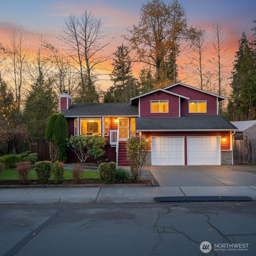 1824 89th Dr Se, Lake Stevens, WA, 98258-3752 | Card Image