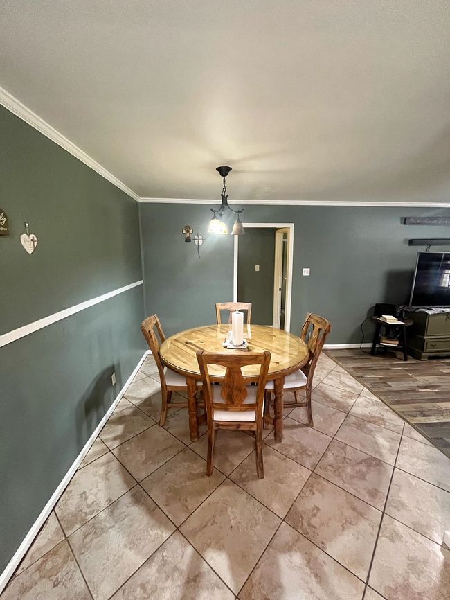 2915 Avenue G, House other with 4 bedrooms, 1 bathrooms and null parking in Nederland TX | Image 9