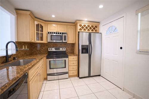 401-3600 Ne 170th St, North Miami Beach, FL, 33160-3119 | Card Image