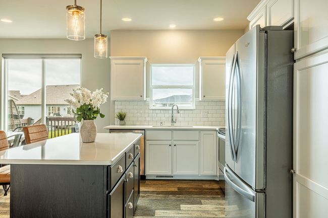 6111 E Red Oak Trail, House other with 3 bedrooms, 3 bathrooms and null parking in MCFARLAND WI | Image 6