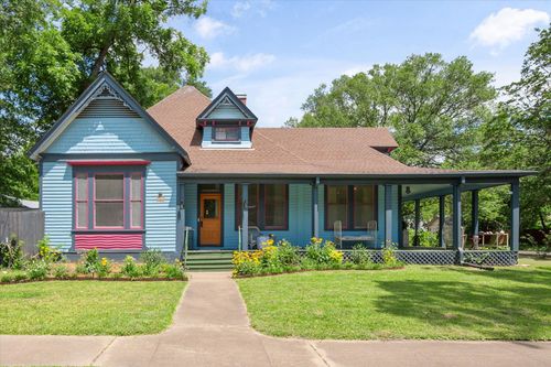 1302 W 5th Ave, Corsicana, TX, 75110-4415 | Card Image