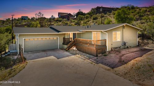 902 Fern Dr, Prescott, AZ, 86305-4040 | Card Image