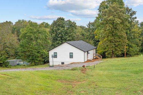 7121 Highway 100, Bon Aqua, TN, 37025-1388 | Card Image