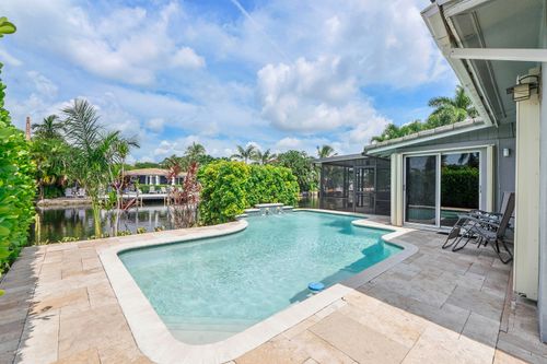 2933 Ne 1st Ave, Wilton Manors, FL, 33334-1006 | Card Image