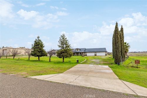 21791 Road 29, Madera, CA, 93638-8172 | Card Image