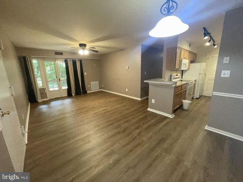 apt-l-5904 Bayshire Rd, SPRINGFIELD, VA, 22152-4102 | Card Image