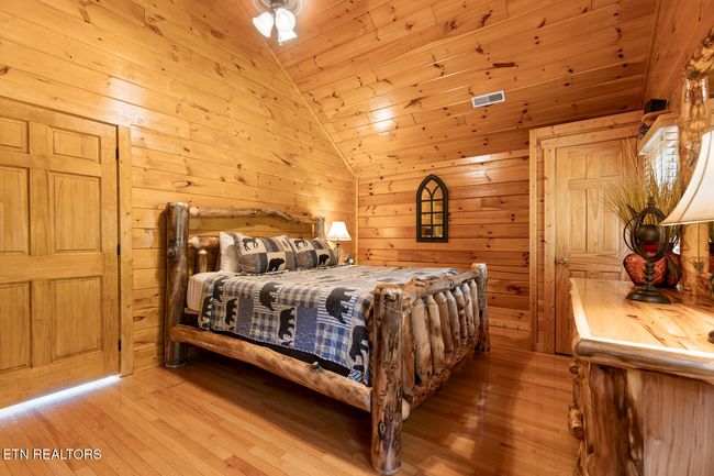 1851 Starr St, House other with 2 bedrooms, 2 bathrooms and null parking in Sevierville TN | Image 26