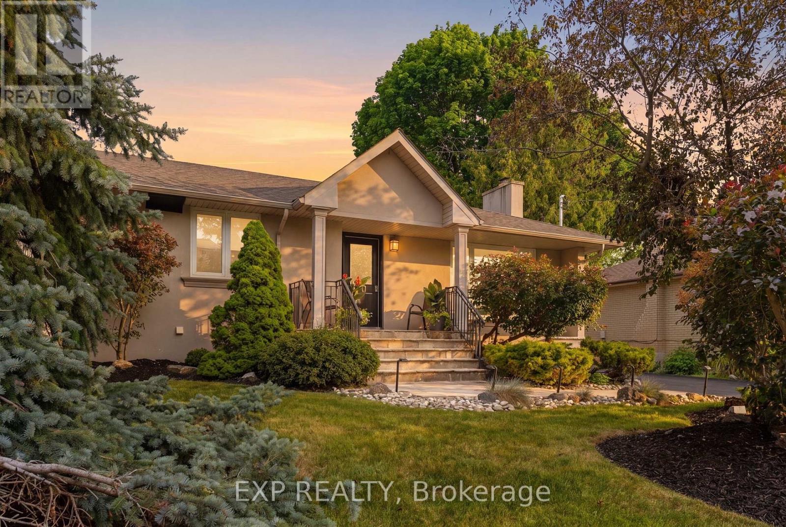 Residential in Vaughan (Maple) 3