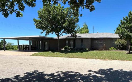 17 Hillcrest St, Perry, OK, 73077-7011 | Card Image