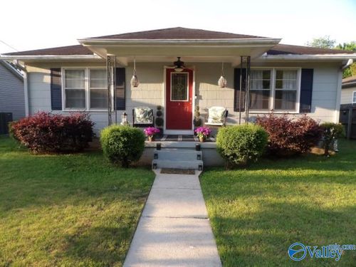 2009 8th St Se, Decatur, AL, 35601-4460 | Card Image