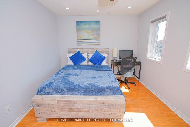 23 Hollowgrove Blvd, House other with 6 bedrooms, 5 bathrooms and 4 parking in Brampton ON | Image 22