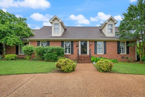 2307 Londonderry Dr, Murfreesboro, TN, 37129-1376 | Card Image