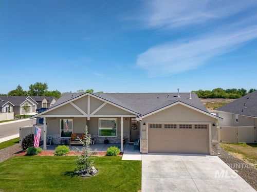 330 Wood Rose Way, Wilder, ID, 83676-6061 | Card Image
