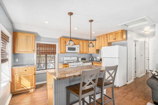 15691 S M 43 Hwy, House other with 8 bedrooms, 9 bathrooms and null parking in Hickory Corners MI | Image 49