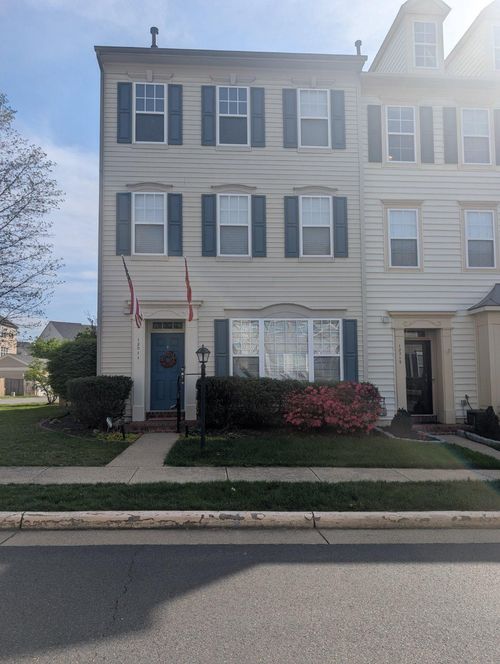 12011 Lake Baldwin Dr, BRISTOW, VA, 20136-6137 | Card Image