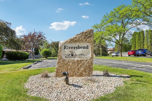 W178N9743 Riversbend Circle W, Germantown, WI, 53022 | Card Image