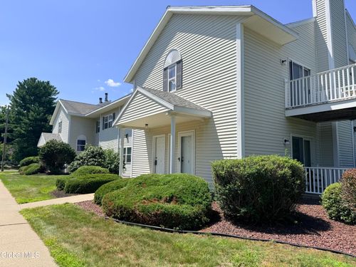 807 Cambridge Manor Dr, Scotia, NY, 12302-2453 | Card Image