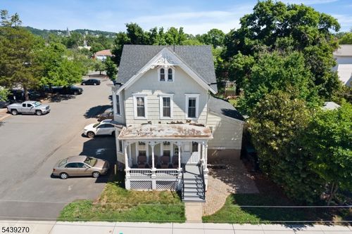 28 Bloomfield Ave, Flemington, NJ, 08822-1402 | Card Image