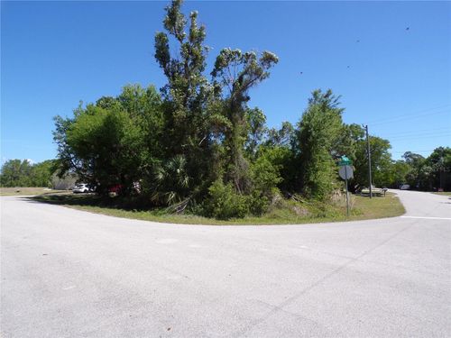 4704 Fairway Dr N, PUNTA GORDA, FL, 33982-1945 | Card Image