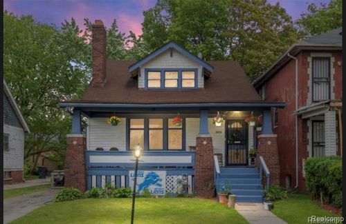 12724 Strathmoor St, Detroit, MI, 48227-2813 | Card Image