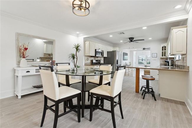 Dining area | Image 7
