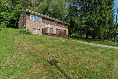 634 Homewood Dr, Penn Hills, PA, 15235-4439 | Card Image