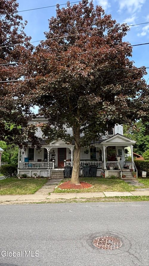 122 Washington Avenue, Cobleskill, NY, 12043 | Card Image