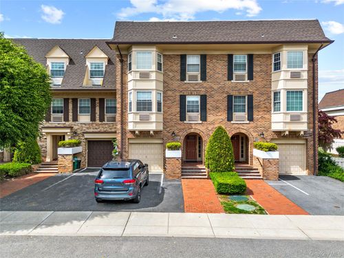2nd-floor-207-23 Darren Dr, Bayside, NY, 11360-1560 | Card Image