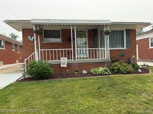 15195 Russell Ave, Allen Park, MI, 48101-2943 | Card Image