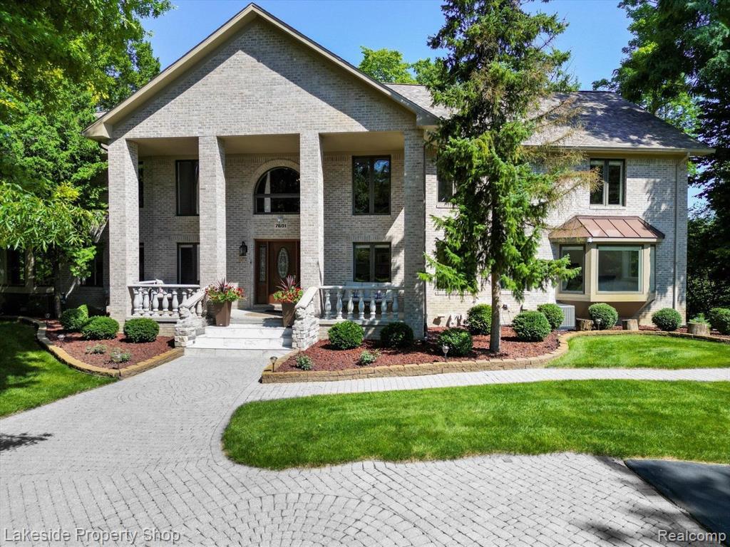 Deerhill Dr, Clarkston, MI 48346 #1