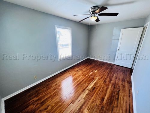 2509 Spiller St, Fort Worth, TX, 76105-5245 | Card Image