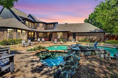 1305 Bellefonte Ln, Colleyville, TX, 76034-6320 | Card Image