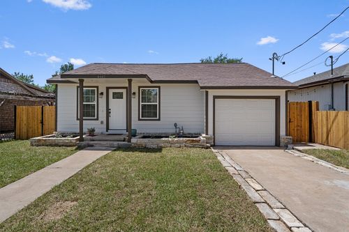 4607 Ribbecke Ave, Austin, TX, 78721-1421 | Card Image