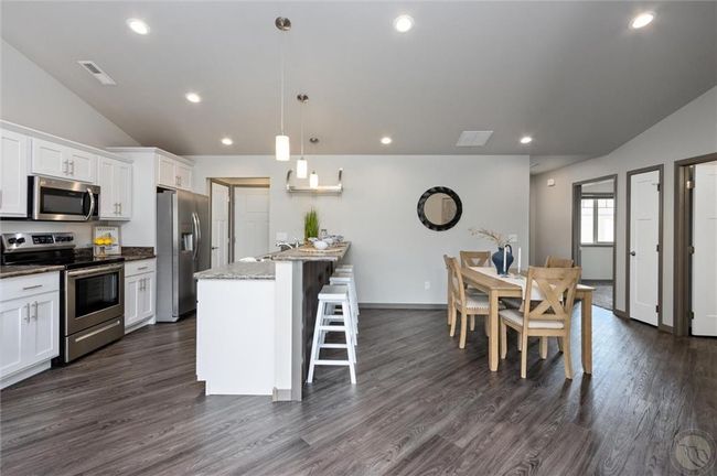 5906 Foxtail Loop W, Townhouse with 2 bedrooms, 2 bathrooms and null parking in Billings MT | Image 7