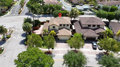3698 Se 2nd Dr, Homestead, FL, 33033-7157 | Card Image