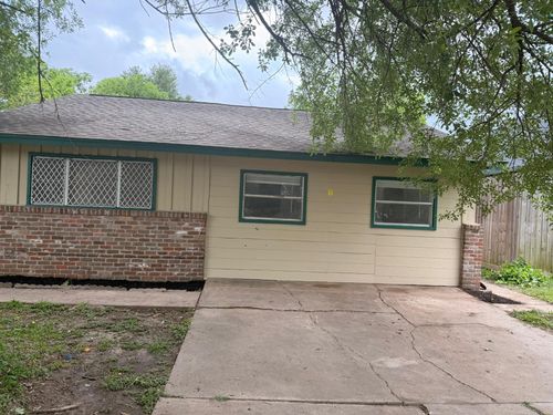 5642 Ricky St, Houston, TX, 77033-3316 | Card Image