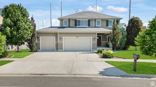 838 W Freedom Point Way, Bluffdale, UT, 84065-4853 | Card Image