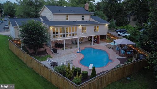 12043 Forbes Glen Dr, HERNDON, VA, 20170-2705 | Card Image