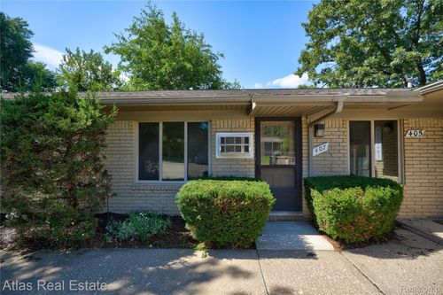 407 W Drahner Rd, Oxford, MI, 48371-5014 | Card Image